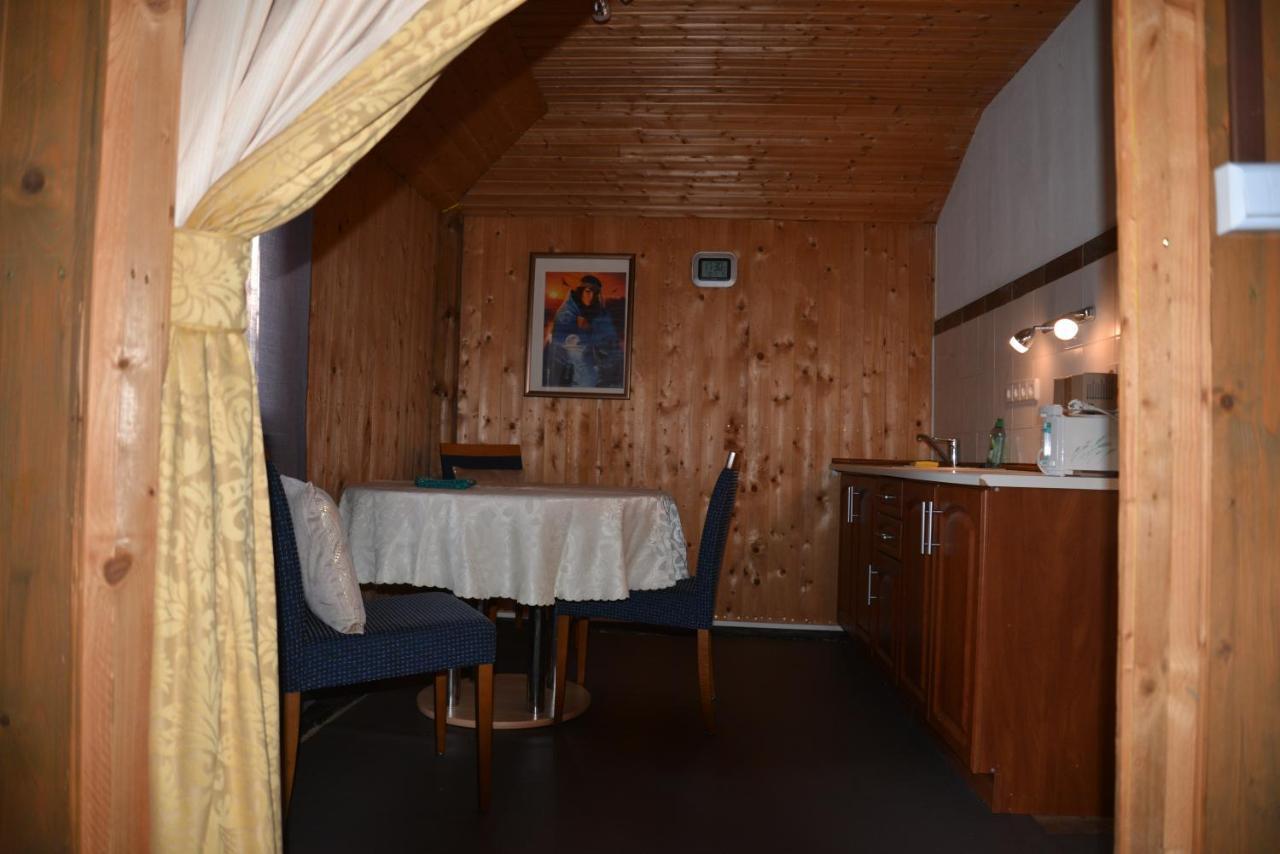 Gaestehaus Kevin Schult Берлин Экстерьер фото